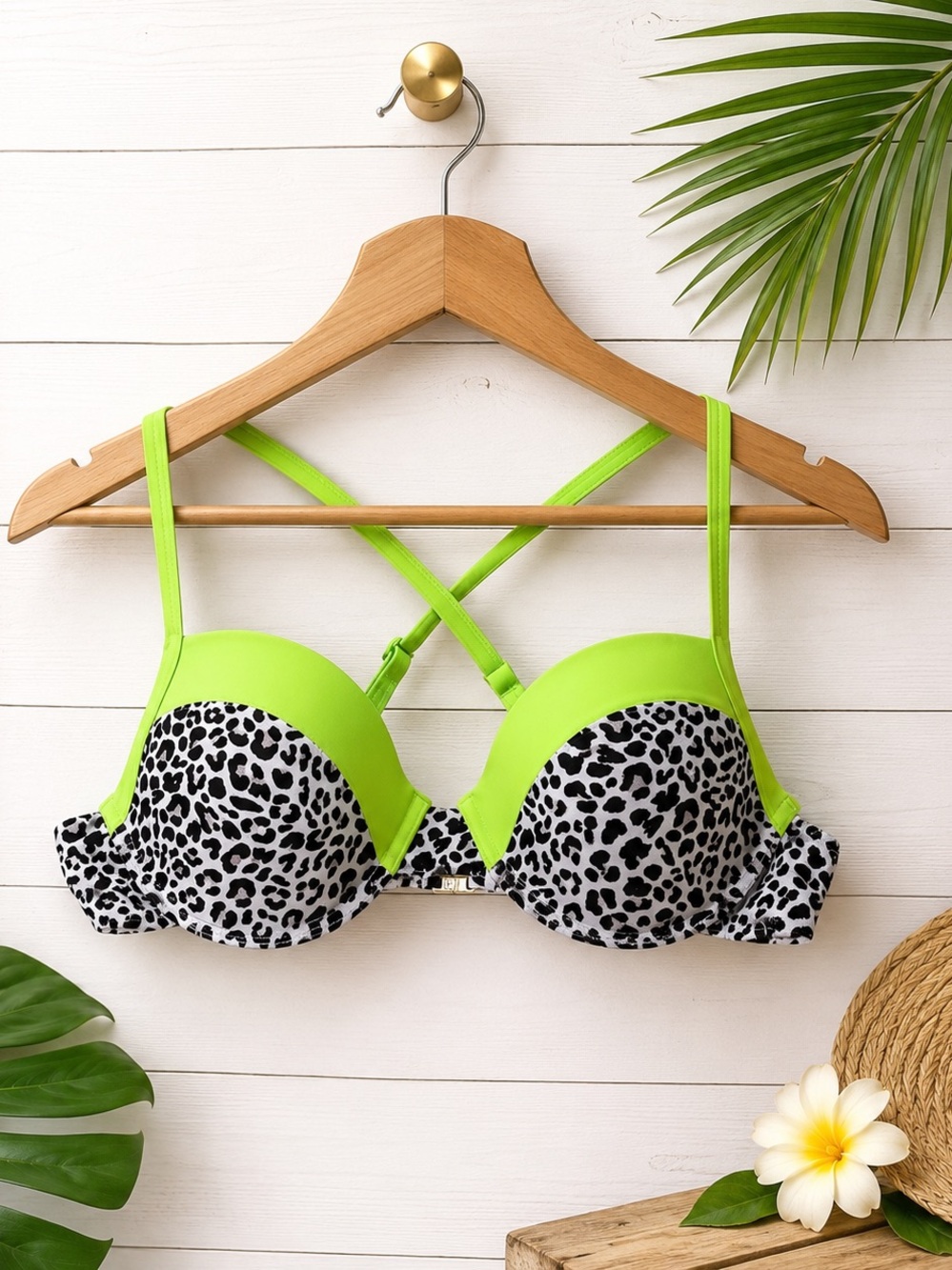 🩷 Underwire Leopard Print Bikini Top Lime Green Trim Size 36C EUC Beach Swim